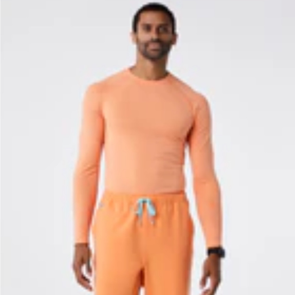 Figs Makato Shaka Orange under scrub